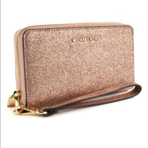 Micheal Kors Rose Gold Wallet
